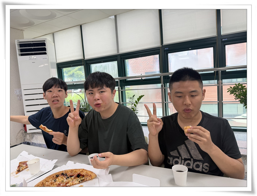 76471a58eebd20dcfc4b4fd66b35fe29_1785132548_5983.jpg